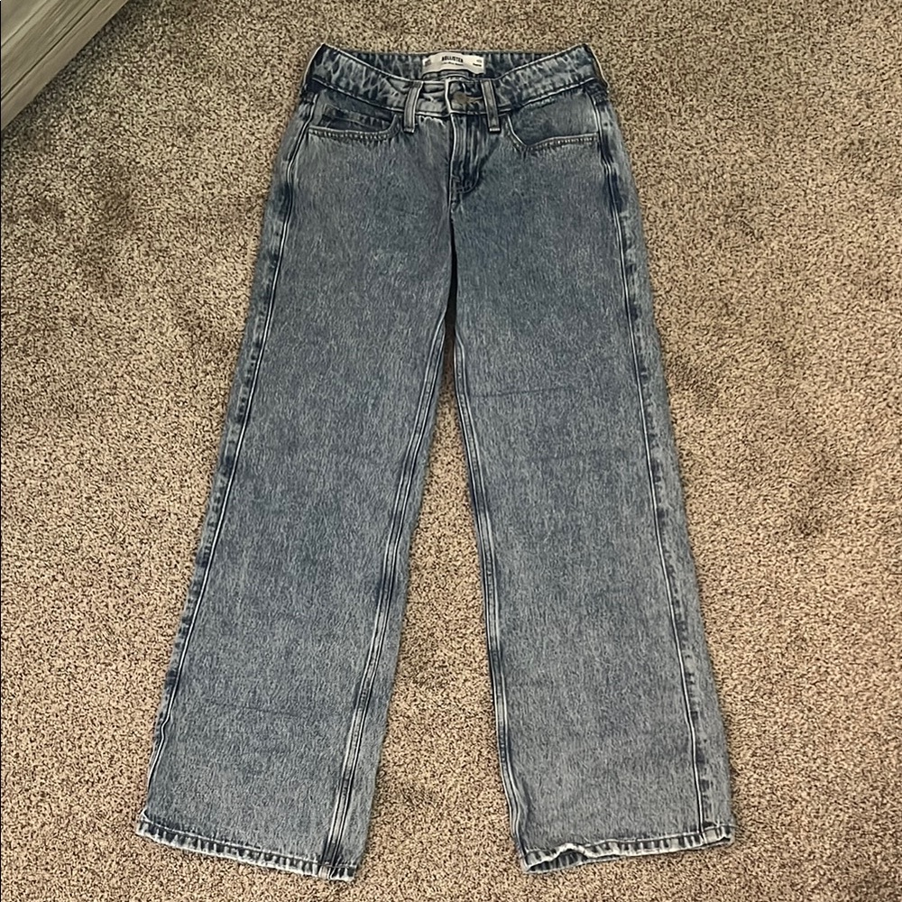 Hollister Women's Straight Leg Jeans in Light Blue